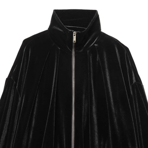 Giacca bomber da donna in velluto nero con collo alto e dettagli zip in argento