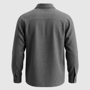 Dettaglio posteriore di camicia grigio scuro a maniche lunghe con texture del tessuto e cuciture