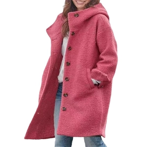 Cappotto lungo da donna con cappuccio in lana rosa scuro e chiusura a bottoni