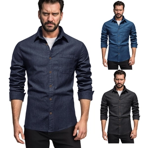 Collage a tre colori di camicie di jeans slim fit in blu scuro, blu e grigio scuro con taschini