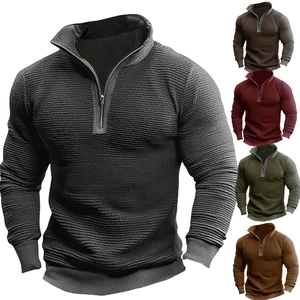 Cardigan homme coupe ajustée en maille gaufrée avec col montant zippé en cinq coloris classiques