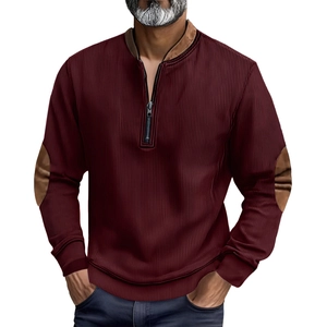 Sudadera de hombre burdeos con cremallera corta, texturas y parches marrones en codos