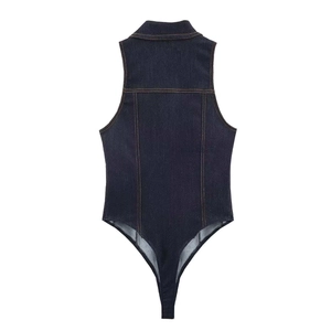 Body in denim blu scuro da donna con colletto a revers e cuciture a contrasto sul retro