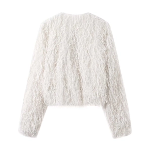 Veste courte blanche à manches longues en fausse fourrure avec franges vue de dos