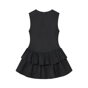 Schwarzes ärmelloses Kinderkleid mit elegantem zweilagigem Volant-Saum im Vintage-Stil