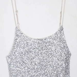 Robe élégante à paillettes argentées pour femmes avec bretelles fines réglables