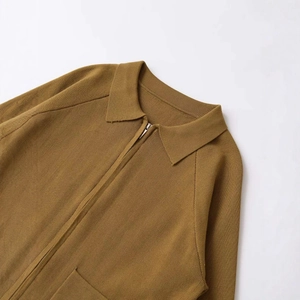 Cardigan vintage en maille jaune moutarde avec col polo zippé et manches raglan