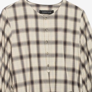 Women's chic plaid round neck midi dress with belt and button-up front detail