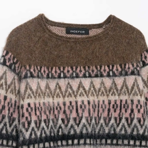 Vintage crew neck long sleeve knit sweater with bohemian geometric jacquard patterns