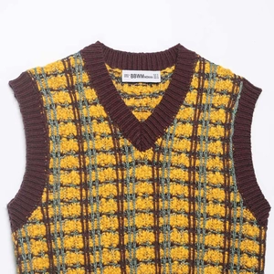 Vintage Strickweste mit V-Ausschnitt und gelb-braunem Karomuster für Damen
