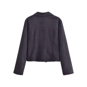 Giacca vintage da donna in velluto nero con cintura in vita e maniche lunghe
