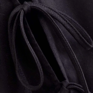 Blazer da donna in velluto nero con cintura in vita e raffinato dettaglio a fiocco