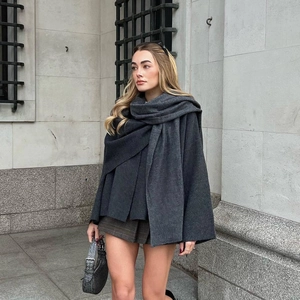 Damen Asymmetrischer Strickpullover Cape Stil Langarm Knopf Drape Poncho Pullover Casual Streetwear Einfarbig Top
