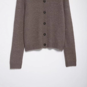 Women's autumn casual knit cardigan in dark brown with button-down lapel design
