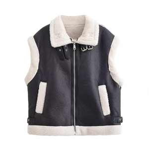 Gilet en Similicuir Peau de Mouton Femme Style Moto Col Montant Veste Sans Manches Fermeture Éclair Gilet Bordure Contrastée