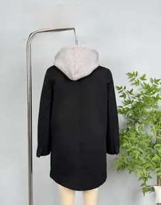 Detail view of the drawstring hooded coat with gray拼接 contrasting back seam design