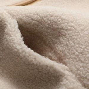 Sweat à capuche court pour femme en polaire sherpa douce avec poches latérales pratiques