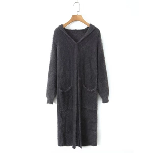Dunkelgraue Mohair-Strickjacke mit Kapuze und Taschen in langer, offener Form