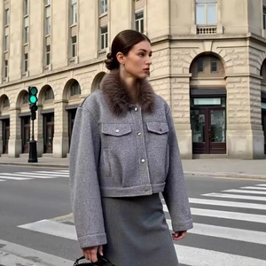 Veste Courte Style Laine Pour Femmes Avec Col En Fausse Fourrure Manteau Chaud D'Hiver Doublé Polaire Boutonné Décontracté