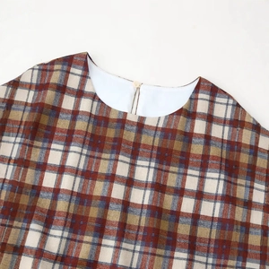 Robe courte vintage à carreaux pour femmes avec col rond et motif écossais
