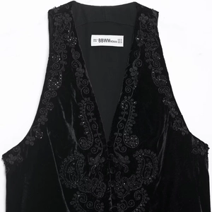 Gilet senza maniche da donna in velluto nero con ricami floreali e perline