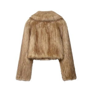 Veste courte en fausse fourrure marron pour femme avec large col et vue arrière texture d'hiver