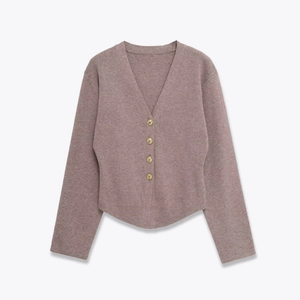 Slim-fit V-neck knit cardigan in mauve with gold buttons and unique curved hemline