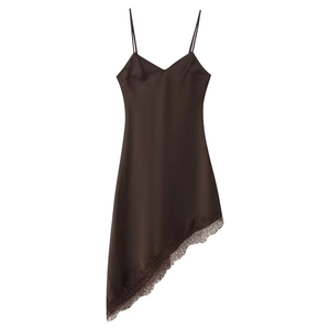 Robe Fond de Robe Élégante en Satin pour Femmes Avec Bordure en Dentelle Col en V Ourlet Asymétrique Bretelles Réglables Sexy Robe Midi Café Nuit Été