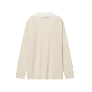 Pull en maille mélangée laine blanc cassé avec dos en dentelle et col usé