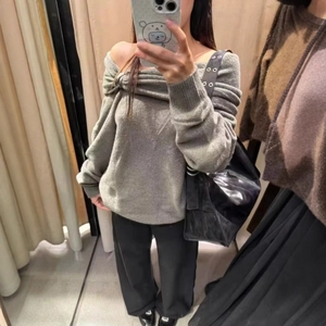 Women Sexy Off Shoulder Knit Sweater Twist Knot Long Sleeve Ribbed Pullover With Metal Buckle Casual Solid Color Autumn Top