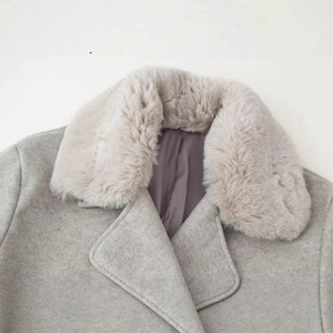 Elegant light grey wool short jacket with soft faux fur collar and classic lapels