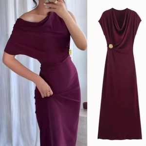 Women's Elegant Sleeveless Maxi Dress Cowl Neck High Waist Pleated Party Dress With Golden Flower Buckle Solid Color Dress