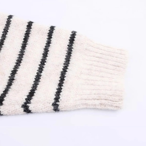 Women's oversized striped knit cardigan with ribbed cuffs in a soft wool blend finish