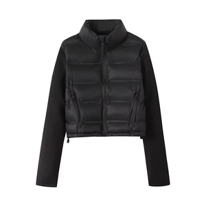 Veste Matelassée Noire pour Femme Rembourrée Col Montant Manches Contrastées Streetwear Manteau Zippé pour l'Hiver