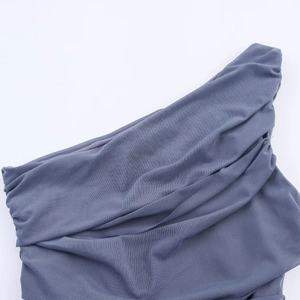 Asymmetrischer geraffter Tüll-Body für Damen in Graublau mit elegantem Falten-Design