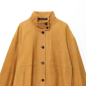 Damen Pilot-Jacke aus Kunstleder in Ingwergelb mit Stehkragen und überschnittenen Schultern