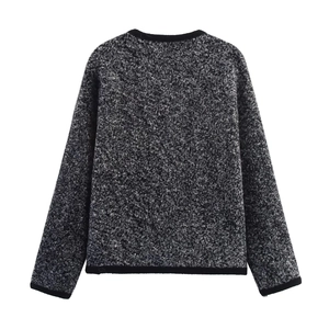 Cardigan in maglia grigio mélange da donna con bordi neri a contrasto e scollo tondo dietro
