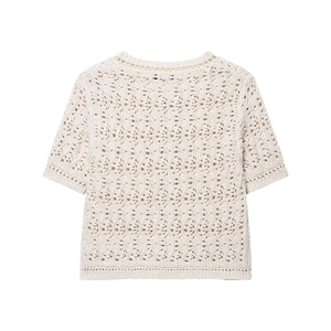Haut chic en tricot beige à manches courtes avec d'élégants motifs au crochet