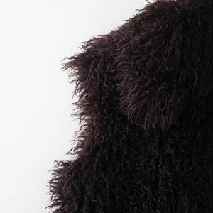 Chaleco de piel sintética para mujer en marrón oscuro con textura de pelo largo