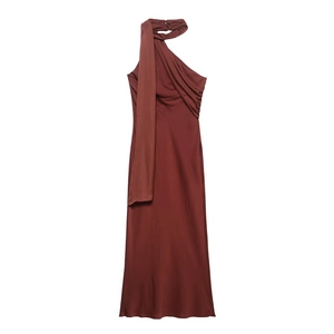 Robe Midi Élégante en Satin Rouge Vin pour Femme Avec Col Écharpe Asymétrique Sans Manches Plissée Drapée Robe de Soirée