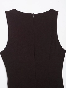 Detail view of the back invisible zipper and stitching on the sleeveless midi dress