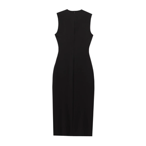 Detail of the back invisible zipper closure on this black sleeveless midi dress