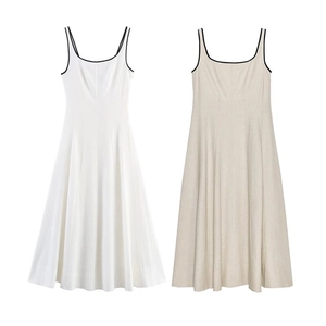 Robe d'été mi-longue évasée pour femme avec liseré contrasté et fines bretelles