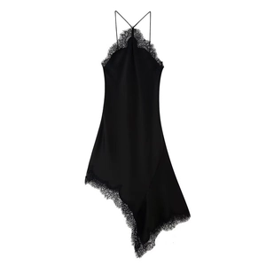 Robe Élégante en Satin pour Femmes avec Bordure en Dentelle Fines Bretelles Col en V Ourlet Asymétrique pour Fête
