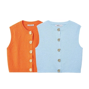 Women Street Style Knitted Vest Top Solid Color Slim Fit U-Neck Textured Knit Vest With Unique Shell Buttons For Daily Wear