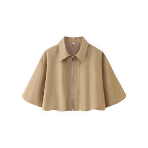 Veste courte kaki à manches courtes avec fermeture éclair, col rabattu et silhouette cape