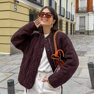 Women Round Neck Onion Quilted Jacket Lightweight Padded Puffer Coat Long Sleeve Button Zipper Casual Streetwear Outerwear