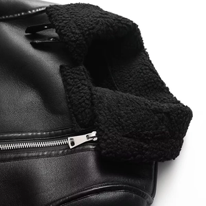 Veste en similicuir noir pour femme avec col en peau lainée et fermeture argentée
