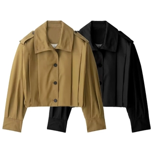 Short windbreaker jacket with lapel collar and lantern sleeves in khaki and black