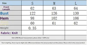 Size chart for women's knitted top showing measurements for S, M and L sizes in centimeters